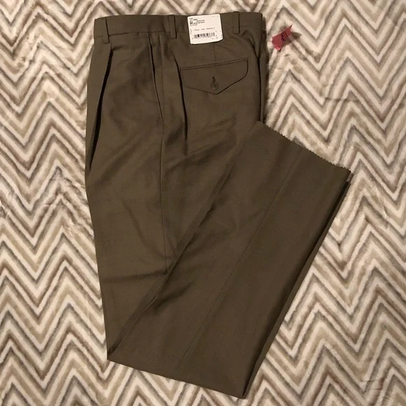 Mens pants - Brown/Tan - 32 in waist - unhemmed - Picture 1 of 3
